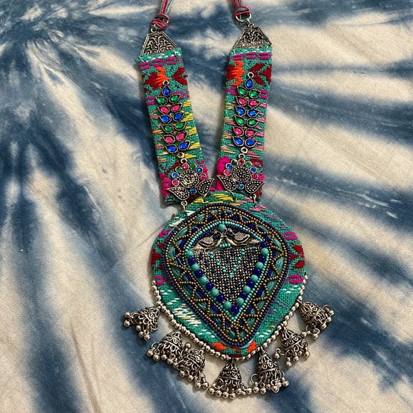 A bohomian handmade neck piece - Picture 4 of 4